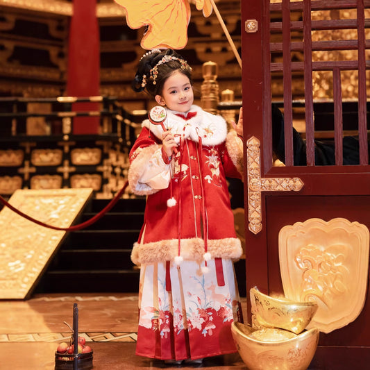 Ming Dynasty Girl's Mamian Skirt Yuanji 元吉 Children's Traditional Clothing Chinese Lunar New Year Velvet Hanfu Suit