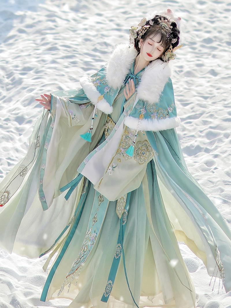 WEIJIN Dynasty Clothing Xueyushennv 雪域神女 Women's Chinese Traditional Thicken Velvet Hanfu Autumn Winter