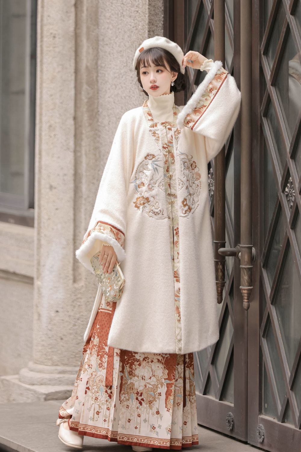 New Chinese Style Clothing Dongrihuarong 冬日花容 Women's Modern Hanfu Qing Dynasty Thicken Velvet Autumn Winter