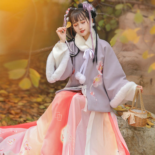 Ming Dynasty Clothing Huayu 花语 Women's Chinese Traditional Thicken Velvet Hanfu Autumn Winter