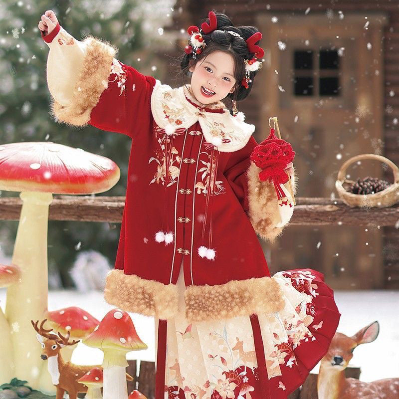 Ming Dynasty Girl's Mamian Skirt Linglu 灵鹿 Children's Traditional Clothing Chinese Lunar New Year Velvet Hanfu Suit