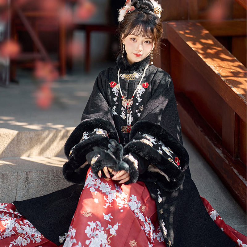 Ming Dynasty Dress Women's Mamian Skirt Xuyun 絮纭 Thicken Chinese Style Lunar New Year Clothes Winter