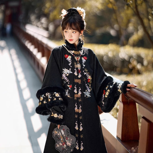 Ming Dynasty Dress Women's Mamian Skirt Xuyun 絮纭 Thicken Chinese Style Lunar New Year Clothes Winter