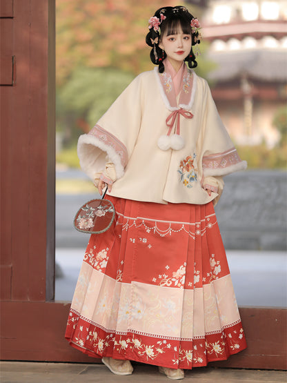 Ming Dynasty Clothing Ruyihaitang 如意海棠 Women's Chinese Traditional Thicken Velvet Hanfu Autumn Winter