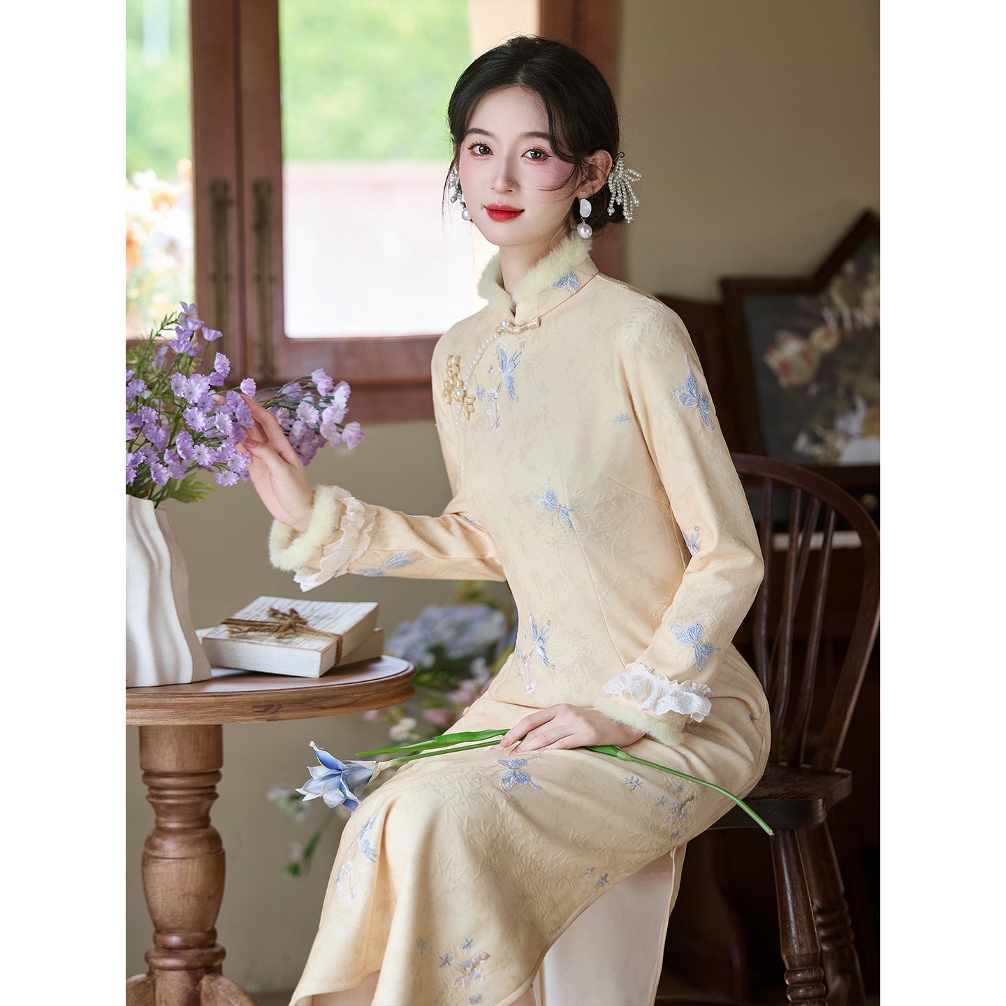 Women's Qipao Dielianhua 蝶恋花 Asian Thicken Dress Chinese Modern Hanfu Clothing Velvet Cheongsam Winter