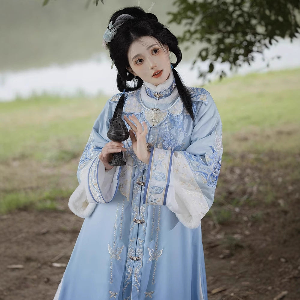 Ming Dynasty Mamian Clothing Yudie 玉蝶 Women's Chinese Traditional Thicken Velvet Hanfu Autumn Winter