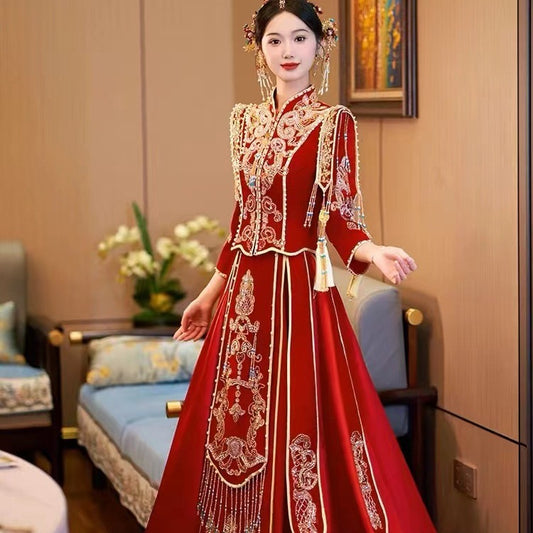 Women's Chinese Wedding Clothing Long Sleeves Biyue 闭月 Attire