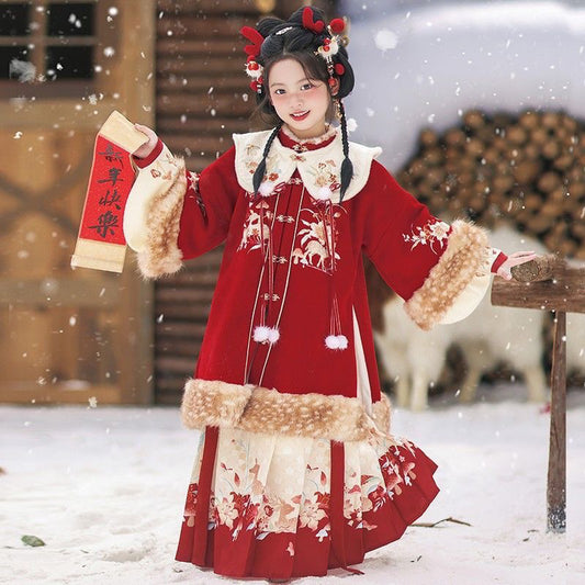 Ming Dynasty Girl's Mamian Skirt Linglu 灵鹿 Children's Traditional Clothing Chinese Lunar New Year Velvet Hanfu Suit