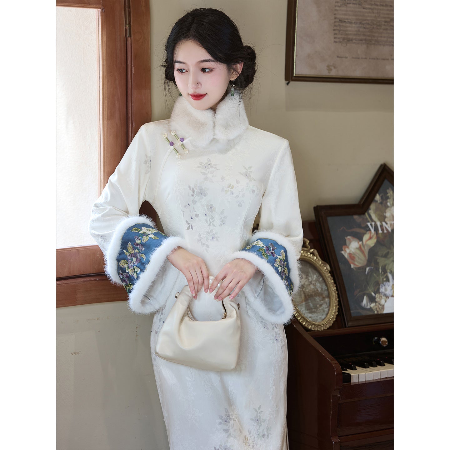 Women's Qipao Ruhua 入画 Asian Dress Chinese Modern Hanfu Clothing Velvet Cheongsam Winter