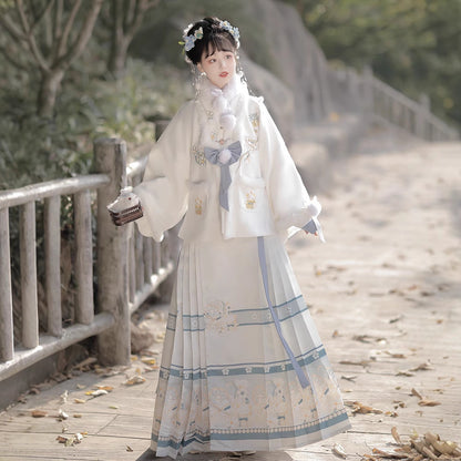 Ming Dynasty Mamian Clothing Youleyuan 游乐园 Women's Chinese Traditional Thicken Velvet Hanfu Autumn Winter