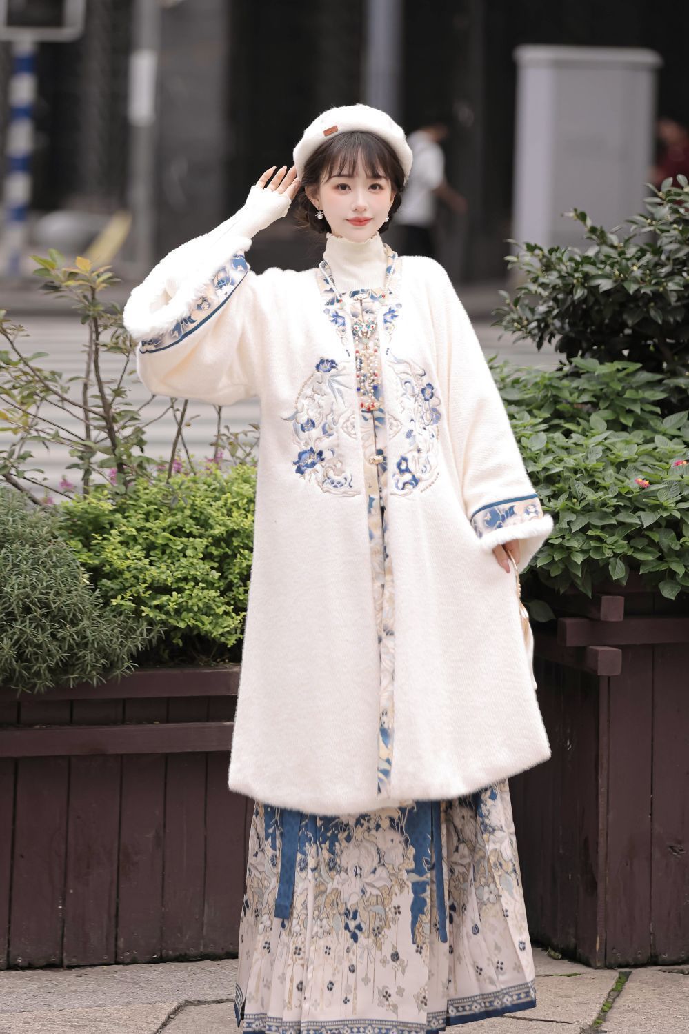New Chinese Style Clothing Dongrihuarong 冬日花容 Women's Modern Hanfu Qing Dynasty Thicken Velvet  Autumn Winter