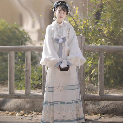 Ming Dynasty Mamian Clothing Youleyuan 游乐园 Women's Chinese Traditional Thicken Velvet Hanfu Autumn Winter