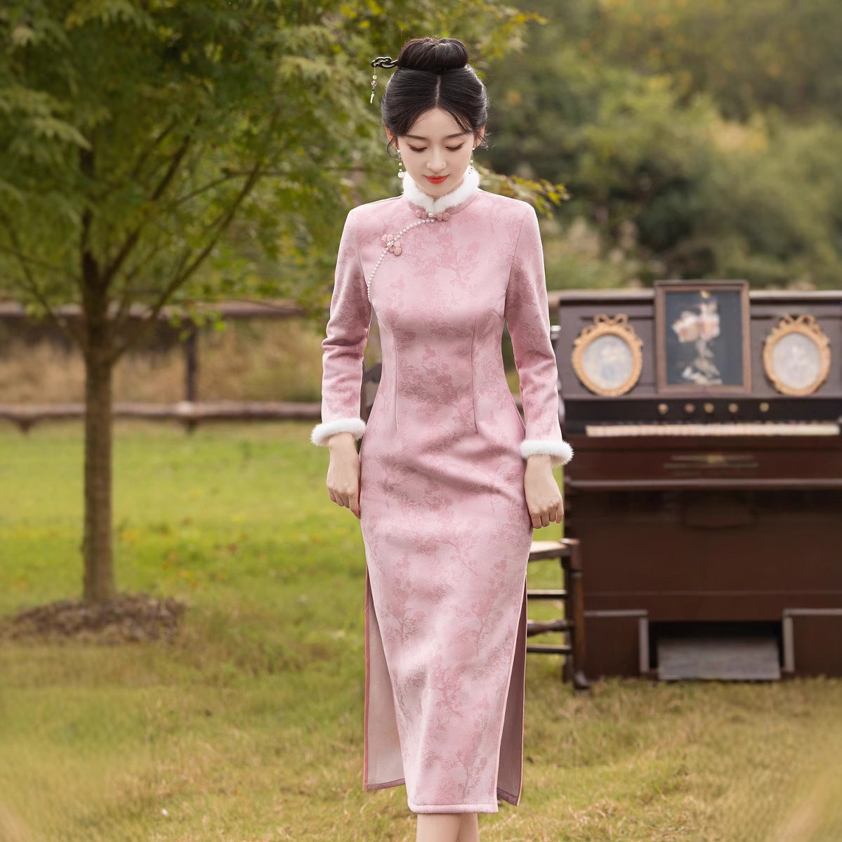 Chinese Modern Women's Qipao Dress Clothing Fanglanxiu 芳兰秀  Cheongsam Winter Thicken Velvet