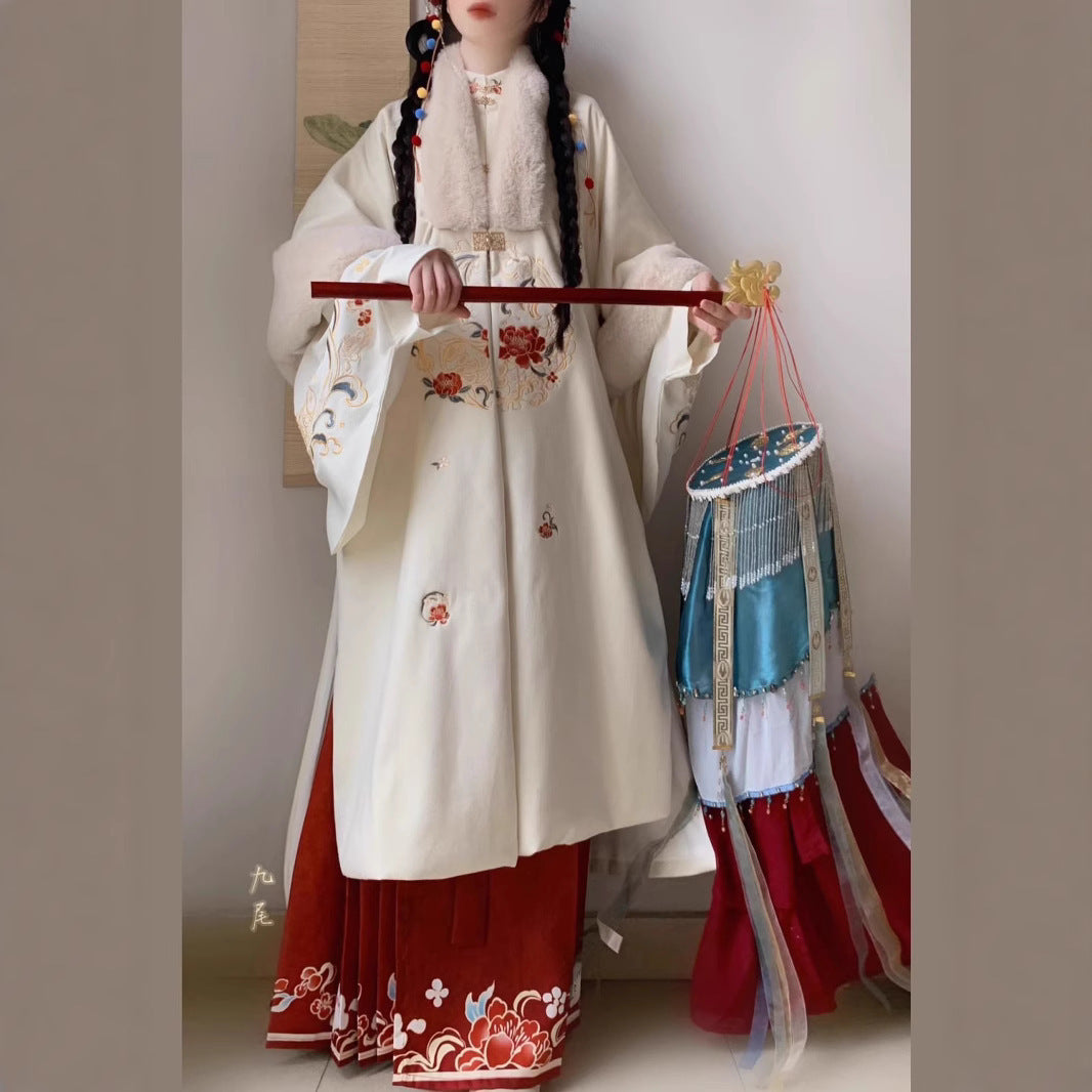 Ming Dynasty Clothing Niannianyouyu 年年有鱼 Women's Chinese Traditional Thicken Velvet Lunar New Year Hanfu Autumn Winter