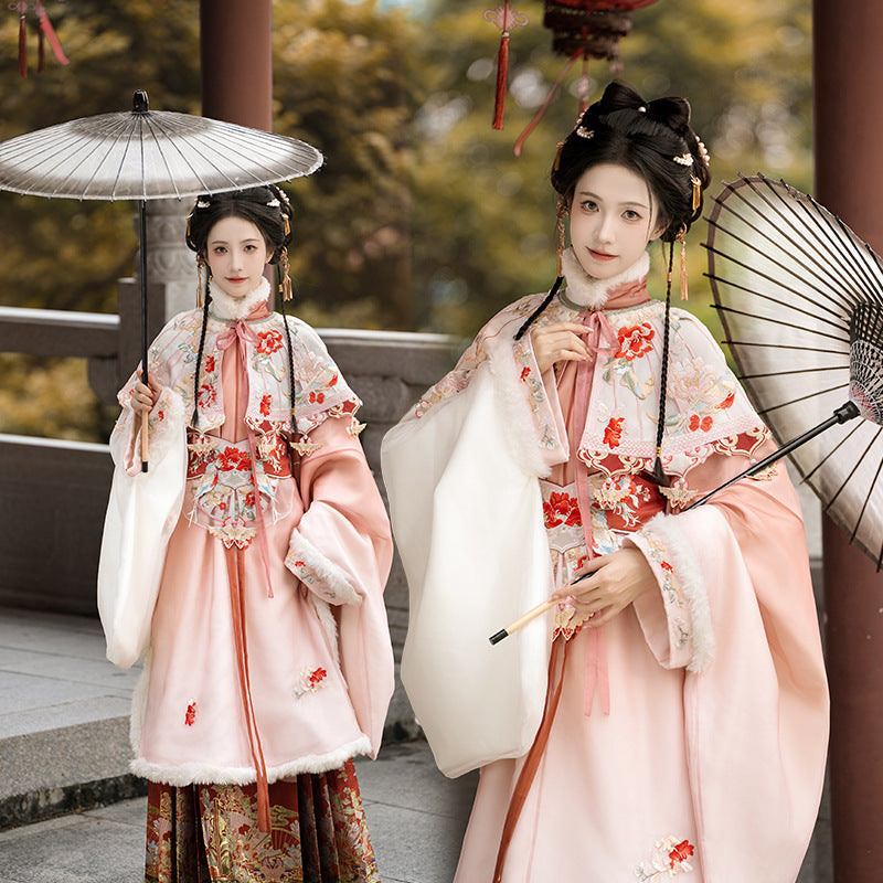 Ming Dynasty Mamian Clothing Zhiyuan 纸鸢 Women's Chinese Traditional Thicken Velvet Hanfu Autumn Winter