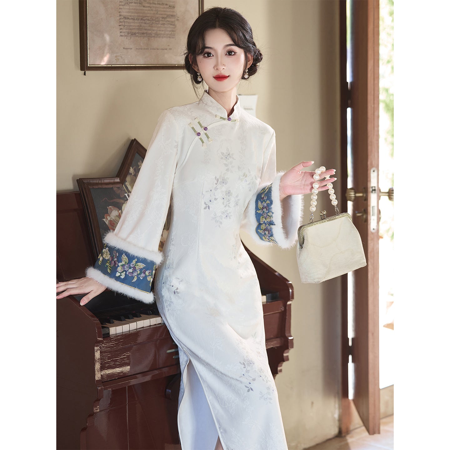 Women's Qipao Ruhua 入画 Asian Dress Chinese Modern Hanfu Clothing Velvet Cheongsam Winter