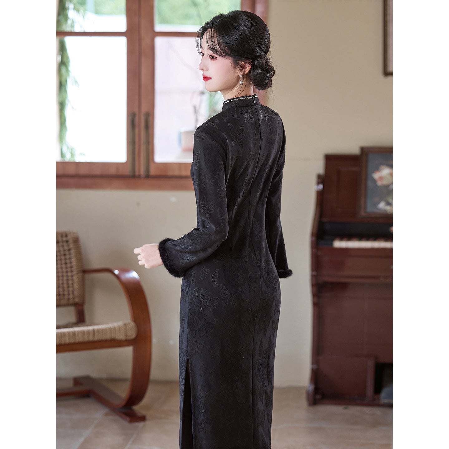 Women's Qipao Jindiexiu 金蝶绣 Asian Dress Chinese Thicken Modern Hanfu Clothing Velvet Cheongsam