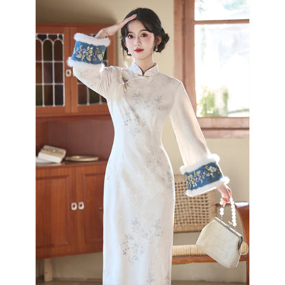 Women's Qipao Ruhua 入画 Asian Dress Chinese Modern Hanfu Clothing Velvet Cheongsam Winter