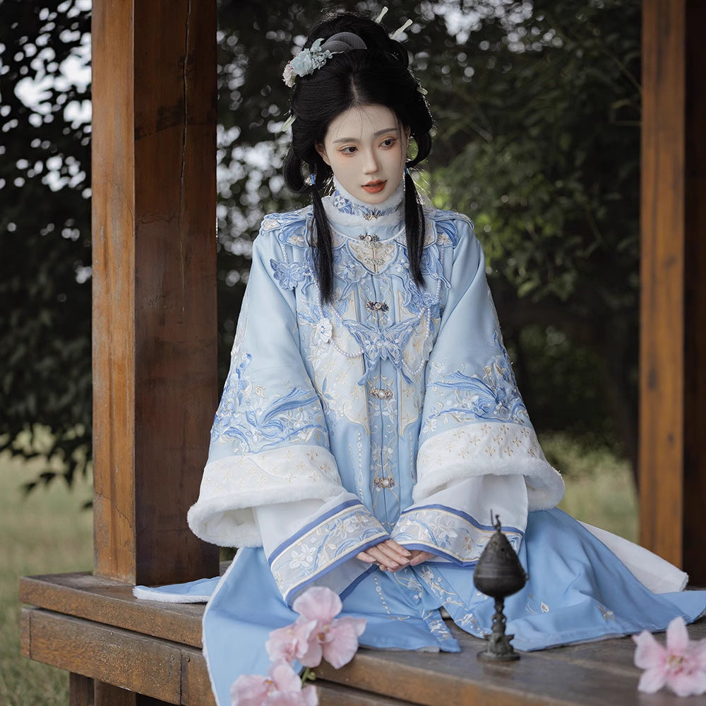 Ming Dynasty Mamian Clothing Yudie 玉蝶 Women's Chinese Traditional Thicken Velvet Hanfu Autumn Winter