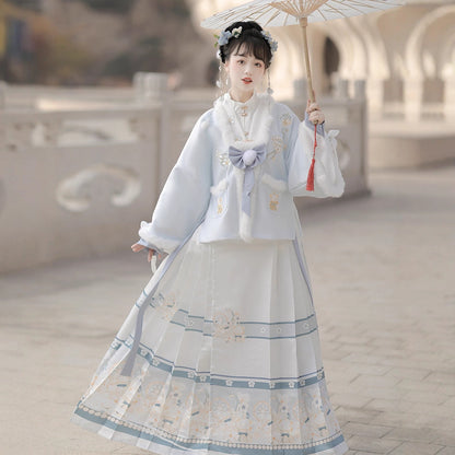 Ming Dynasty Mamian Clothing Youleyuan 游乐园 Women's Chinese Traditional Thicken Velvet Hanfu Autumn Winter