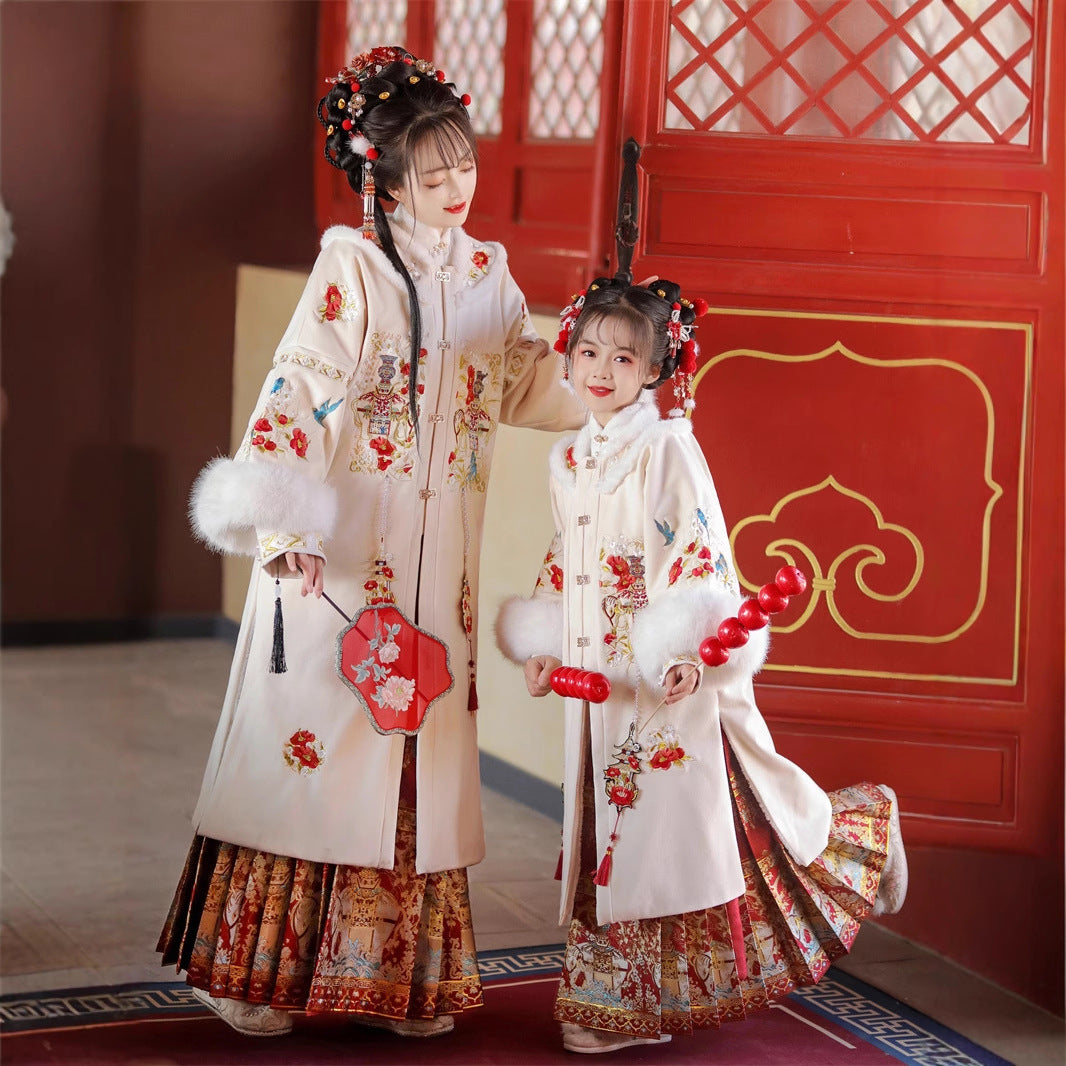 Ming Dynasty Mamian Clothing Taipingyouxiang 太平有象 Women's Chinese Traditional Thicken Velvet Hanfu Autumn Winter